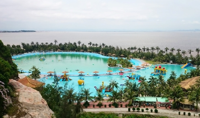Hồ bơi lọc nước biển nhân tạo lớn nhất Việt Nam